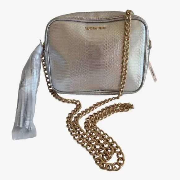Victoria's Secret Handbags - VICTORIA’S Secret crossbody Bag
